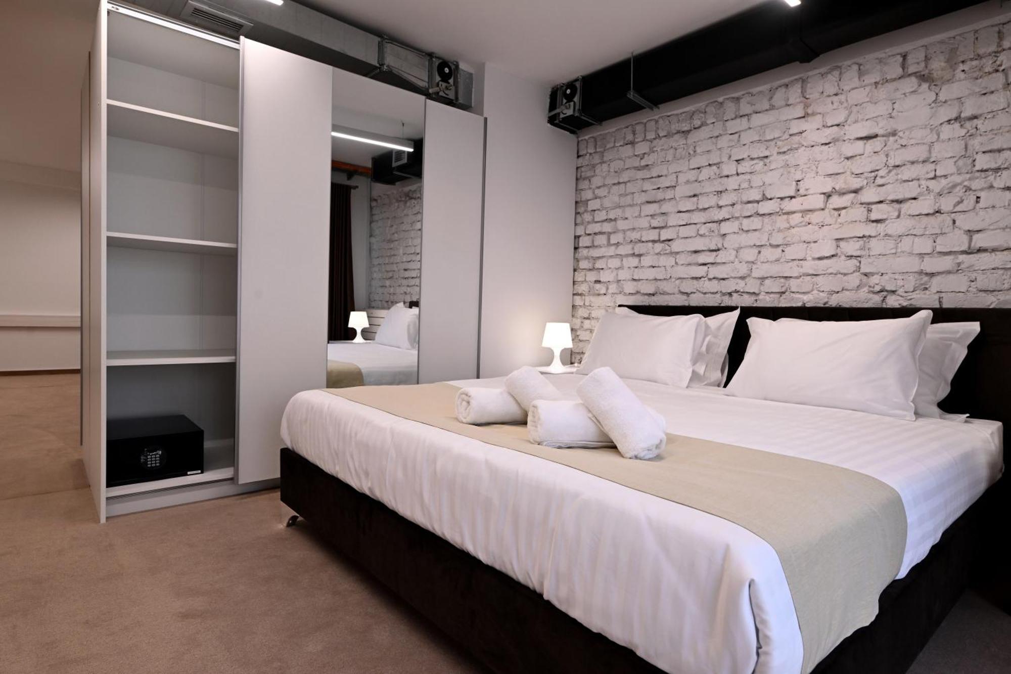 Apartment Alexandar Square