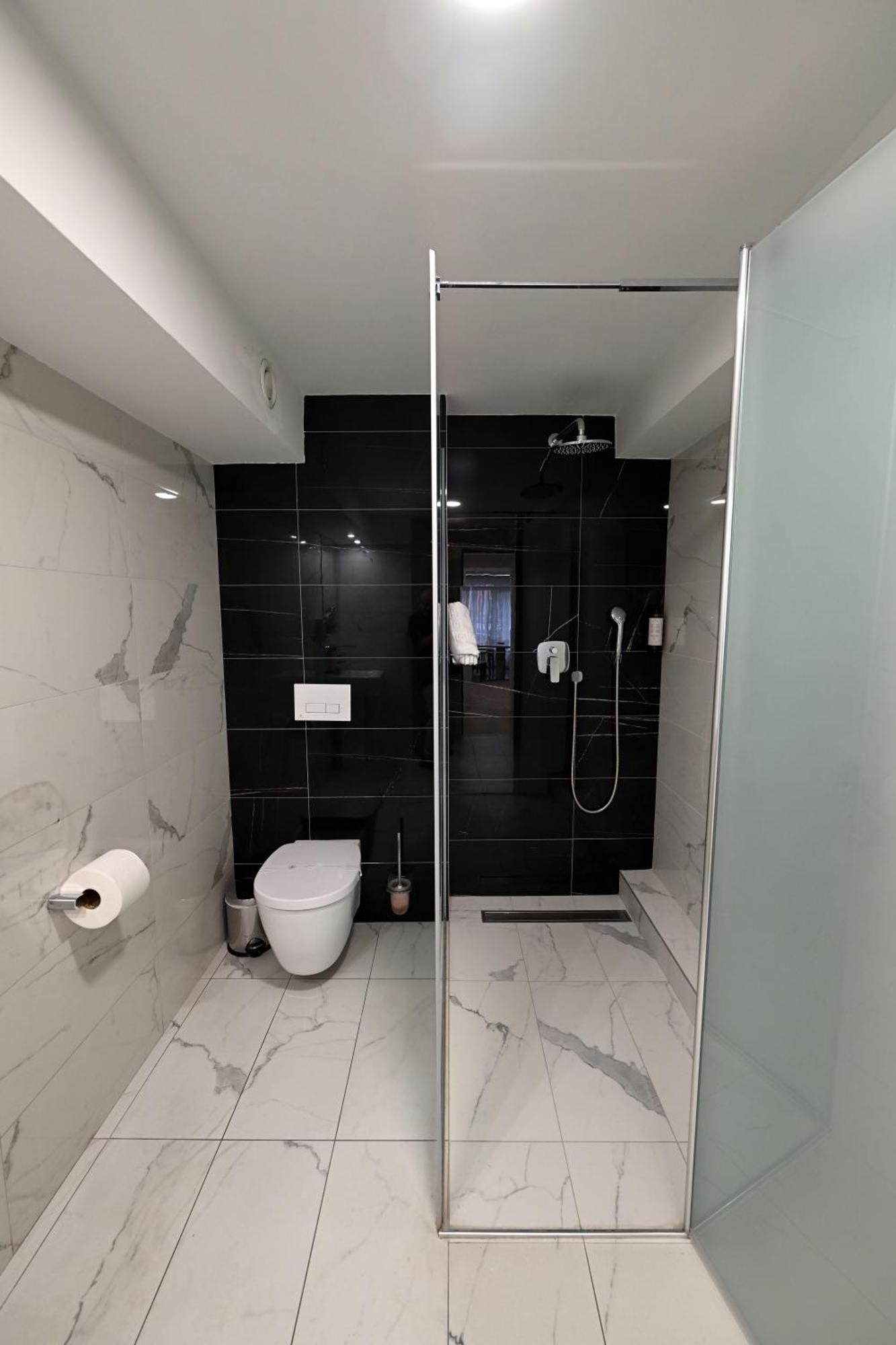 Alexandar Square Apartment *